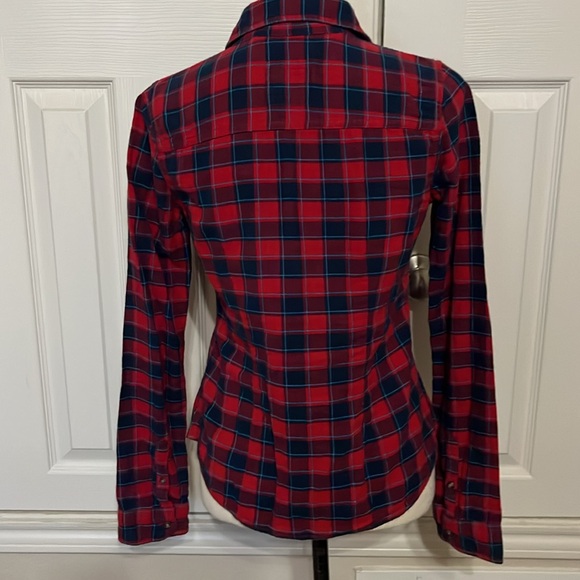 Hollister red & navy plaid flannel button down shirt Size S - Picture 3 of 17